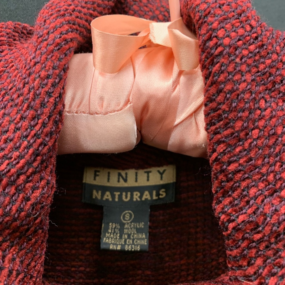beautiful wool sweater - Picture 3 of 4